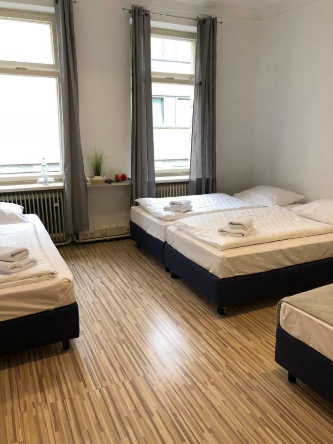 Downtown City - Privaterooms Фюрт Экстерьер фото